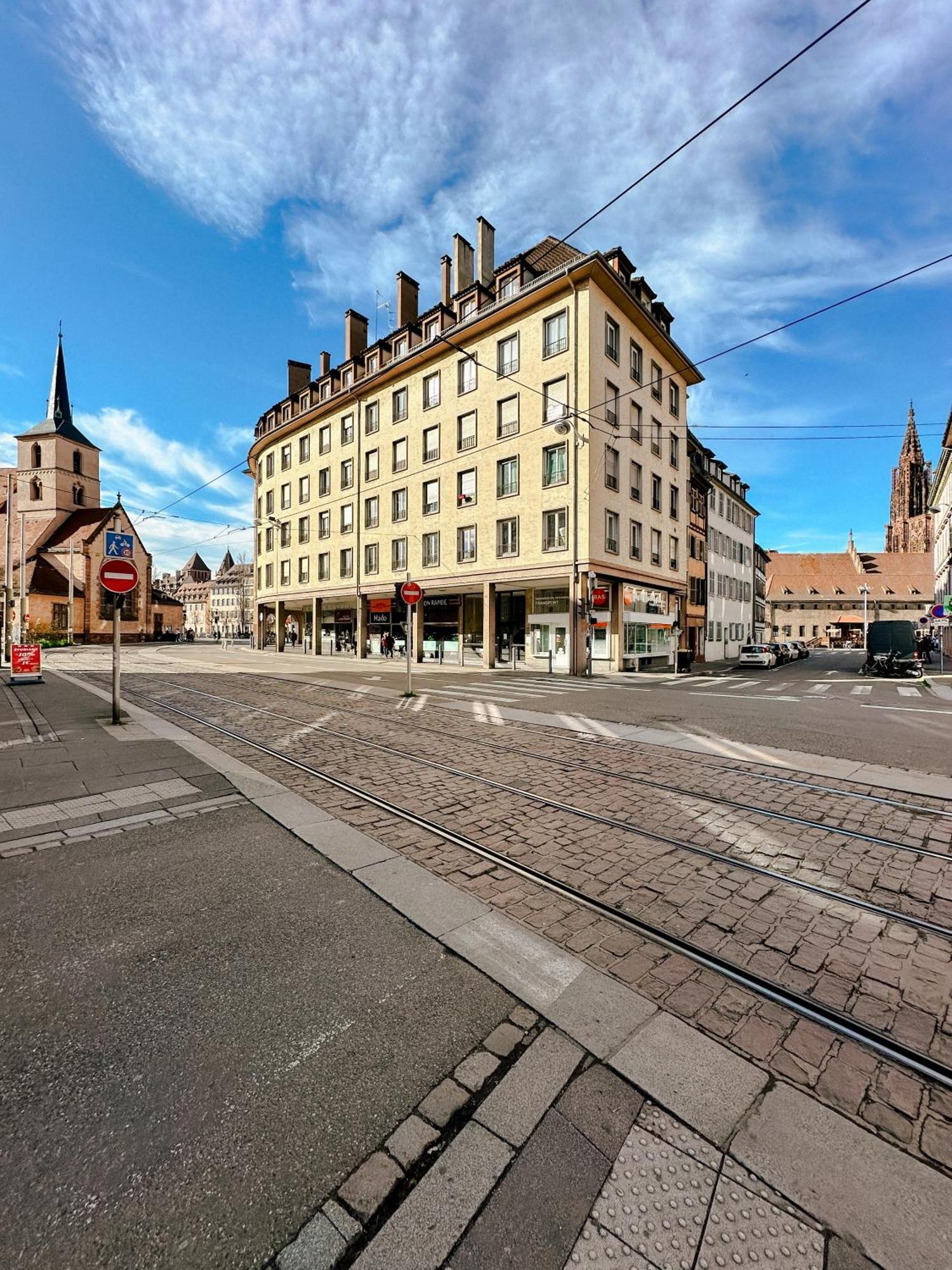 2 Pieces Cathedrale Proche Des Quais Strasbourg Estrasburgo Exterior foto